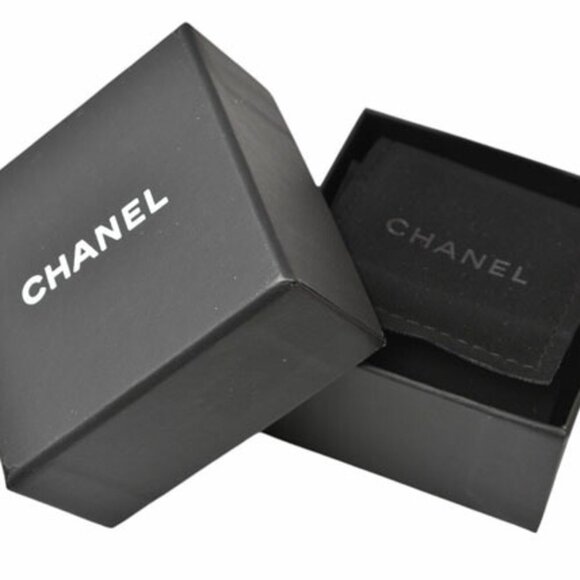 CHANEL Black Pearl Earrings - Picture 7 of 7